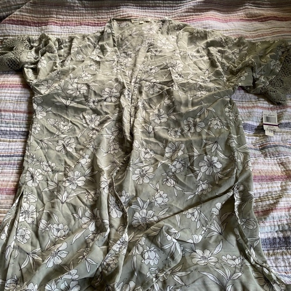 Wall flower blouse/shirt